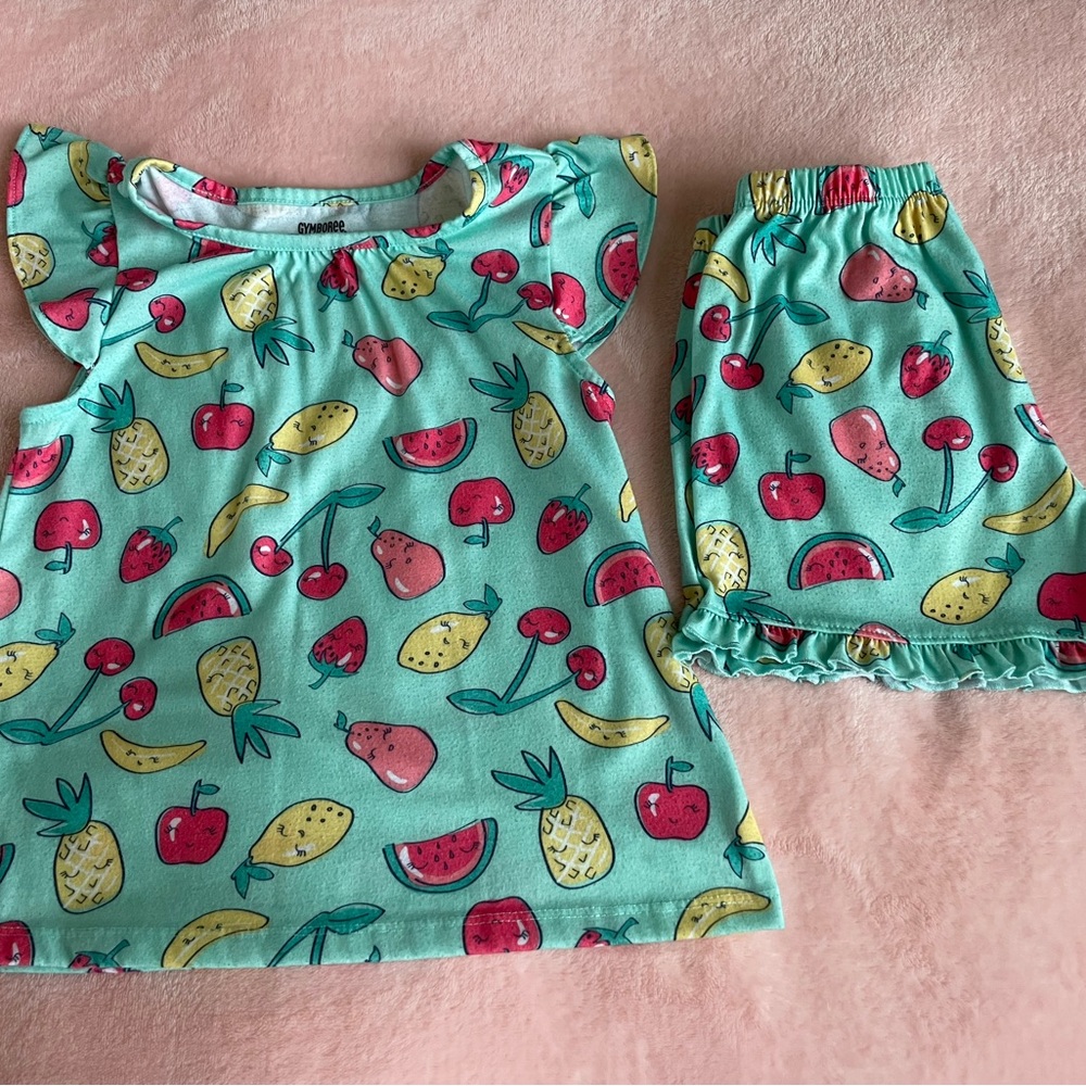 Gymboree Girls pajama set size S (5/6)